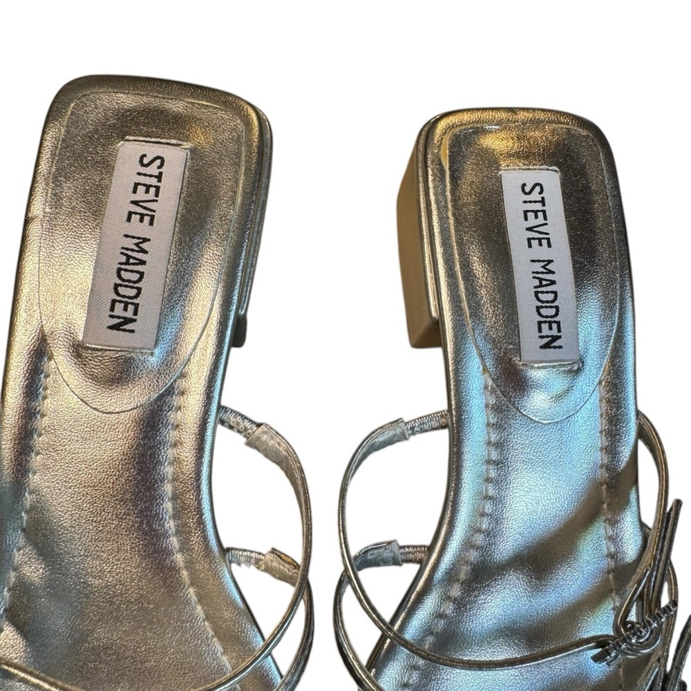 Steve Madden Silver Rhinestone Buckle Sandals Block Heel Event Size 7 - Picture 3 of 6